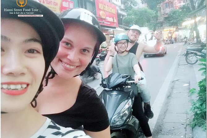 Hanoi old quarter sightseeing & street food eating by Motorcycle - A practical three-hour plan