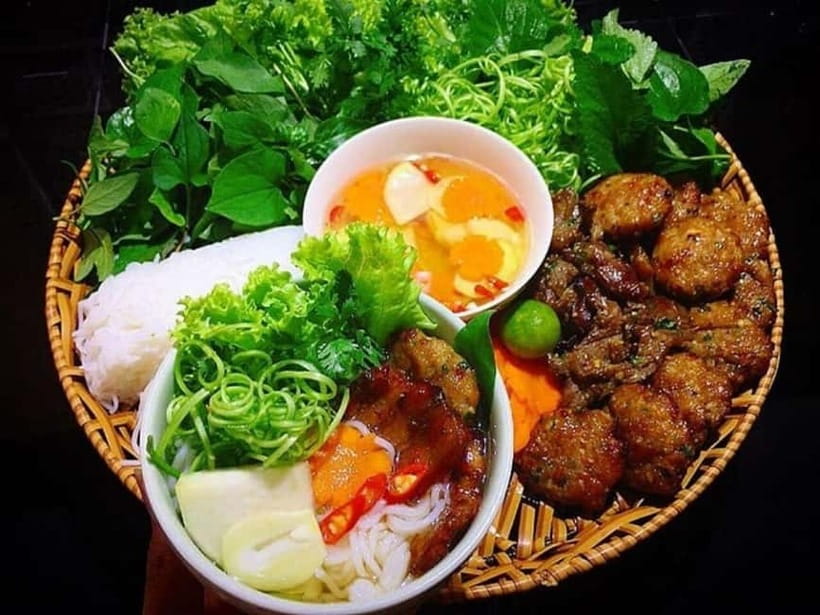Hanoi: Old Quarter Street Food Tour - Bánh cuốn starts the meal with a soft texture