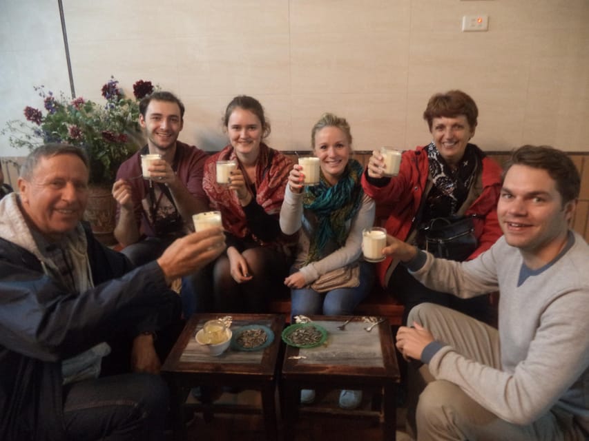 Hanoi: Old Quarter Street Food Walking Tour with 10 Tastings - Bun cha and the grilled flavors of Hanoi