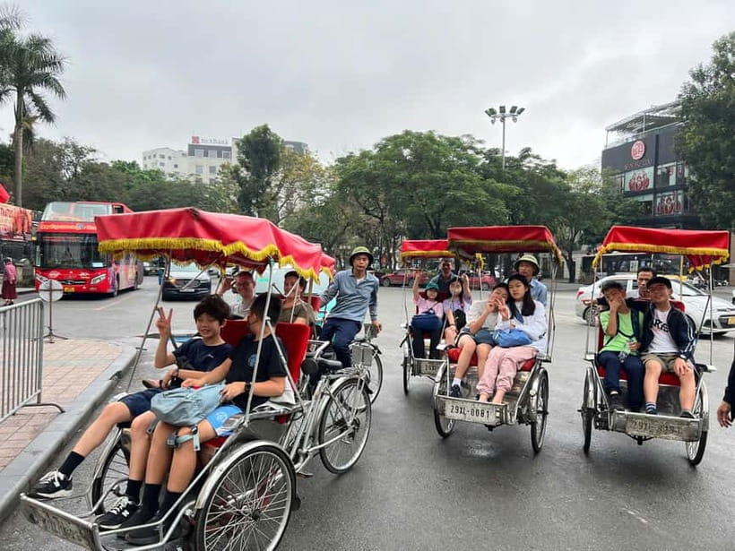 Hanoi: Old Quarter Street Food Walking Tour with Guide - Banh cuon brings a lighter, softer texture