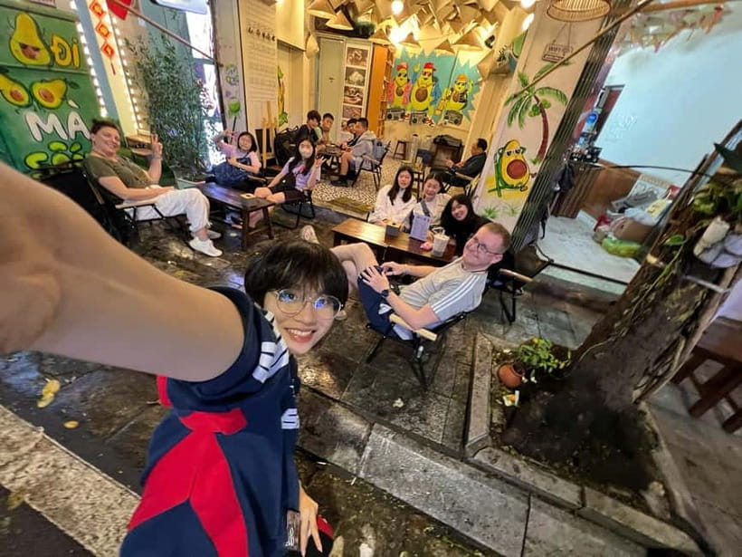 Hanoi: Old Quarter Street Food Walking Tour with Guide - Meeting the guide in Hanoi’s Old Quarter