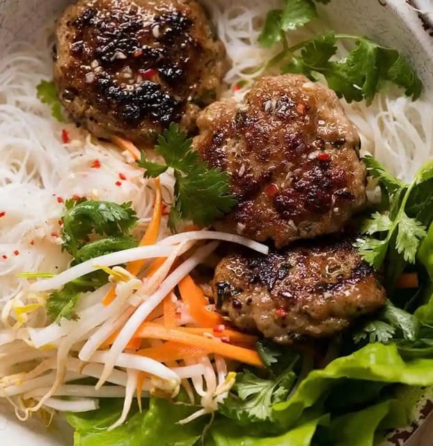 Hanoi: Private Tour of Vietnamese Street Food - Family food shops and the local story behind each dish