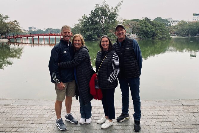 Hanoi Private Walking Street Food Tour with Train Street Visit - Starting in the Old Quarter on Hàng Gai