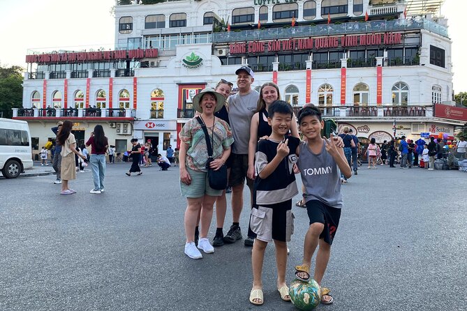 Hanoi Private Walking Street Food Tour with Train Street Visit - Visiting Hanoi’s Famous Train Street