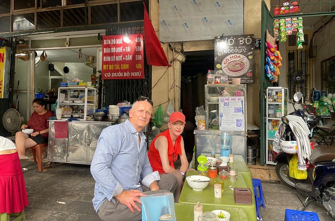 Hanoi's Old Quarter Street Food Experience and Train Street - What Jenna and Messi add to the walk