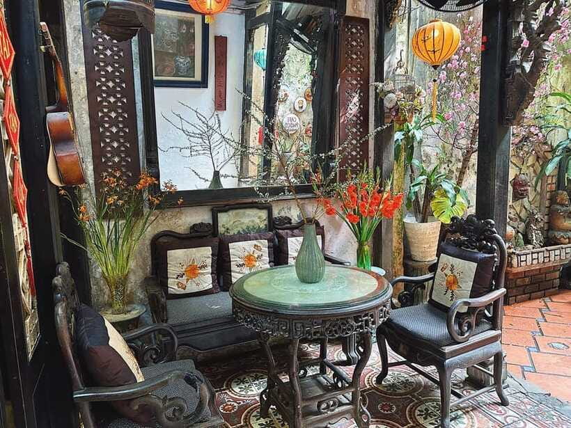Hanoi Street Food, Coffee Tastings, Alleys Walking Tour - Hanoi White Coffee in an unexpected shop