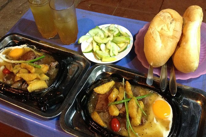 Hanoi Street Food Experience by Walking - Walking through Hanoi’s fast-food culture