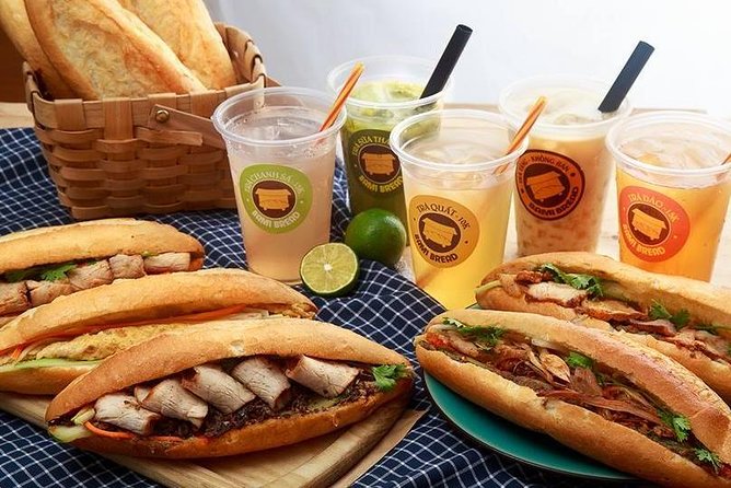 Hanoi Street Food: Small Group Walking Tour with Real Foodie - Start with Hanoi’s Old Quarter and its food stalls