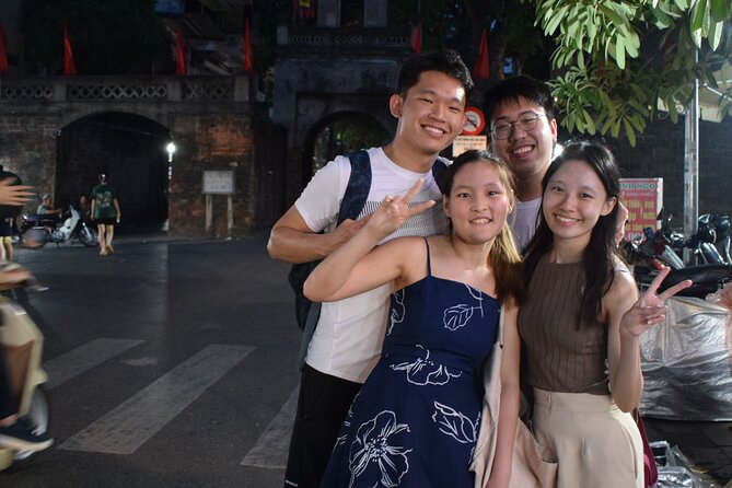 Hanoi Street Food Tour and Hang Out - Hàng Cân and a sweet Hanoi finish