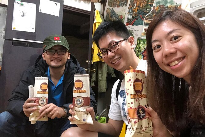 Hanoi street food tour (Private tour) - Dong Xuan Market shows Hanoi’s working side