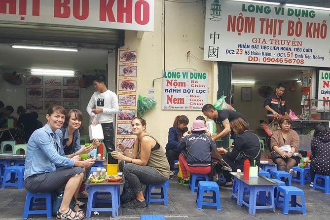 Hanoi Street Food Tour with local delicacies - Vegetarian food and dietary requests
