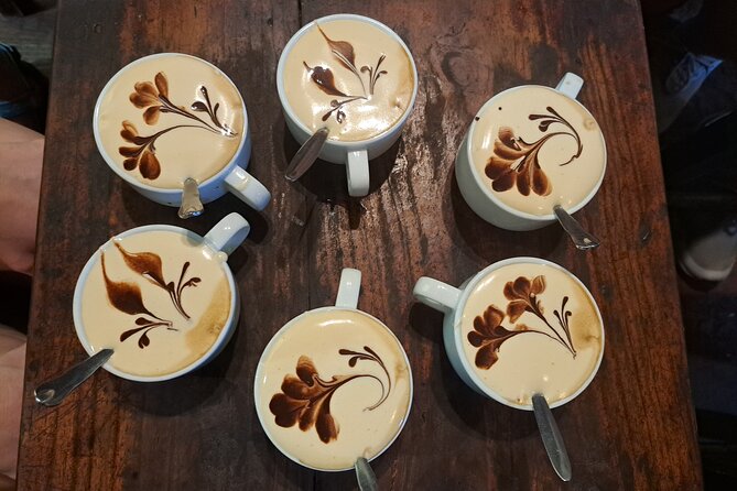 Hanoi Street Food Tour with Local Guide - Why the small group matters