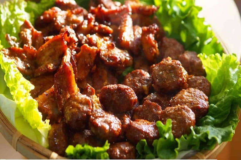 Hanoi: Street Food Tour with Train Street & Hidden Alleyways - Should you book the Hanoi food and Train Street walk?