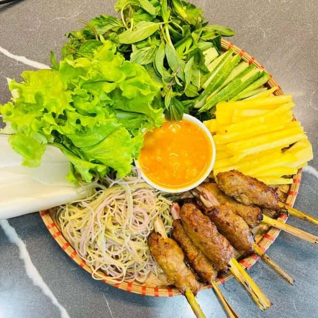 Hanoi Stroll & "Rolling" Street Food Walking Tour - Meeting at 38 Bat Su Street