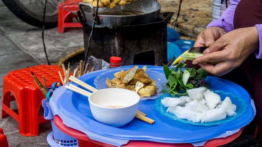 Hanoi Vegan Street Food & Train Street Tour - Banh Cuon Chay: a soft, delicate opening