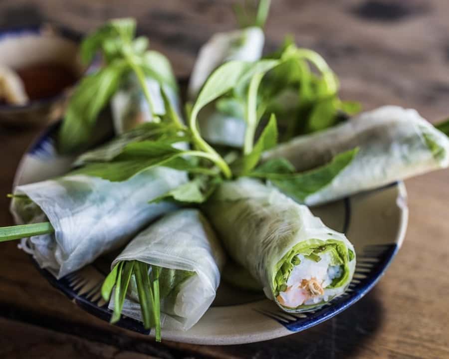 Hanoi Vegan Street Food & Train Street Tour - Train Street: an exciting final stop with one caveat