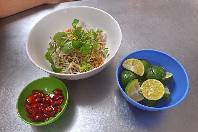 Hanoi Vegan Walking Street Food Tour in Old Quarter - Who should book this walk