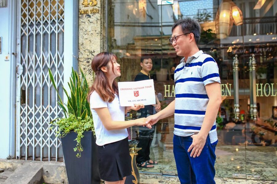 Hanoi Walking Street Food Tour & Cyclo Ride - Start with the Old Quarter on foot