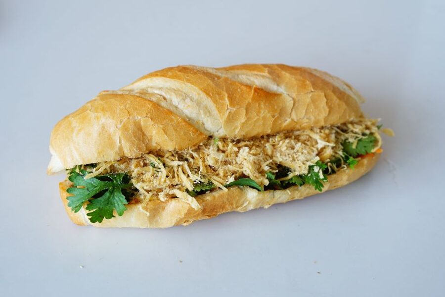 Hanoi Walking Street Food Tour with English speaking guide - A small group makes the food easier to understand