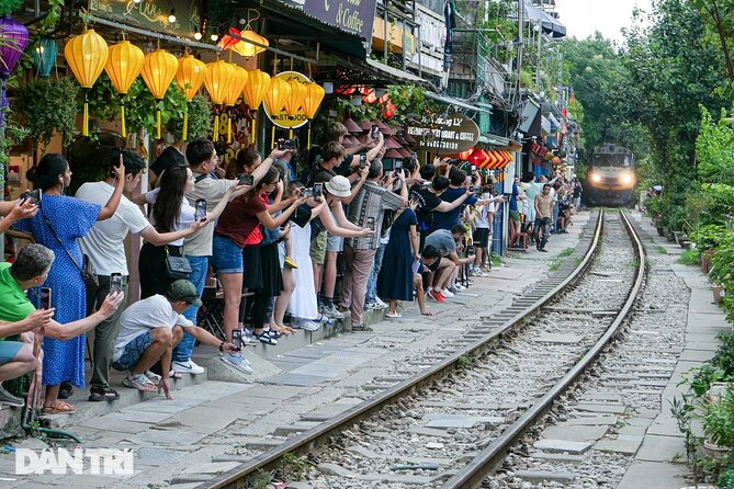 Hanoi Walking Street Food Tour with Train Street - Key points to know before you book