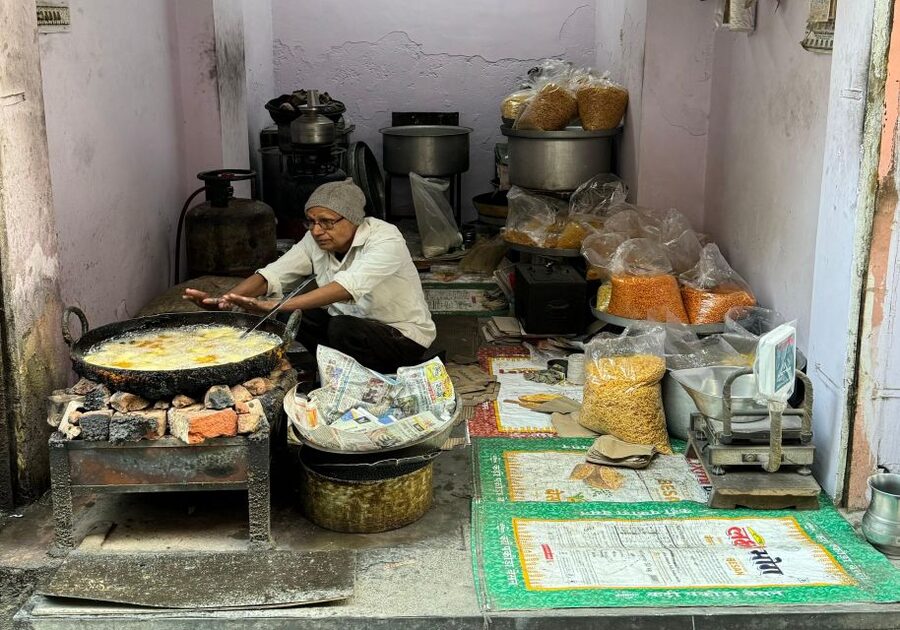 Heritage Walk & Street Food Tasting in Jaipur - Practical tips for a better three hours