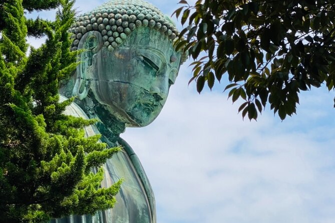 Historic Kamakura: Temples, Shrines and Street Food Private Walking Tour - Tsurugaoka Hachimangu and Kamakura’s central shrine