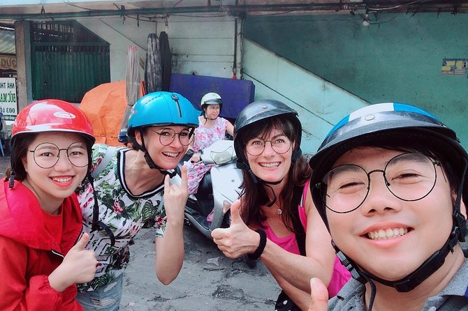 Ho Chi Minh city Street Food by scooter tour | female driver - Choosing the right food package for your appetite