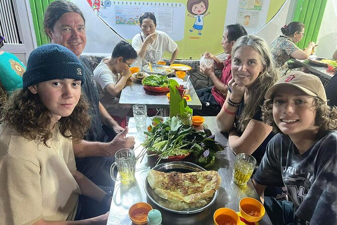 Ho Chi Minh City: Street Food & Sightseeing Tour with Local Guide - The student guides are a major part of the experience