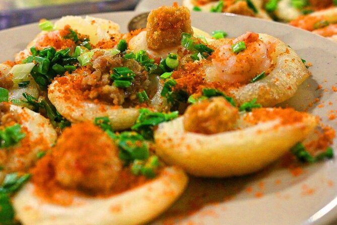 Ho Chi Minh City: Street Food & Sightseeing Tour with Local Guide - Safety, traffic, and comfort