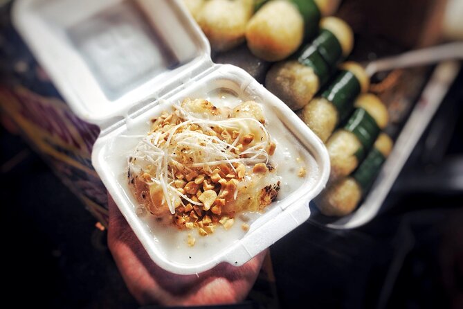Ho Chi Minh City Street Food Tour & Sightseeing By Motorbike - Ho Thi Ky Flower Market and fresh spring rolls
