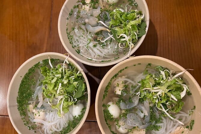Ho Chi Minh Street Food & City Sights with Local Female Guide - A food tour that also gives you city bearings