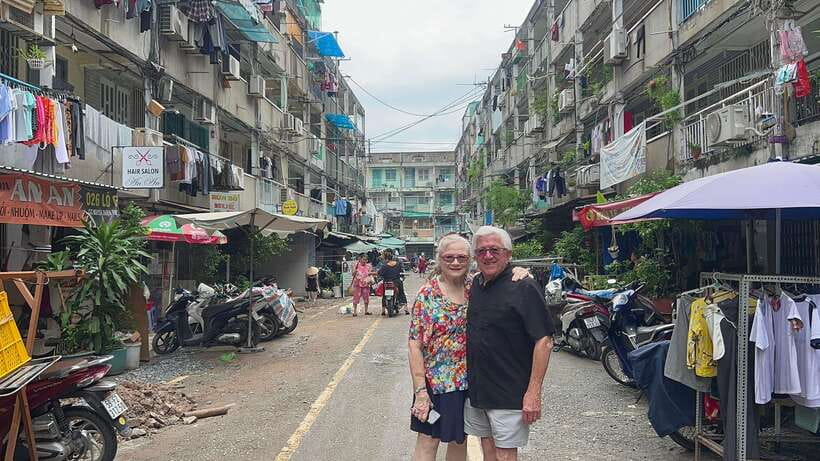 Ho Chi Minh Street Food Private Tour With Funny Guide - Why this food tour works well in Ho Chi Minh City
