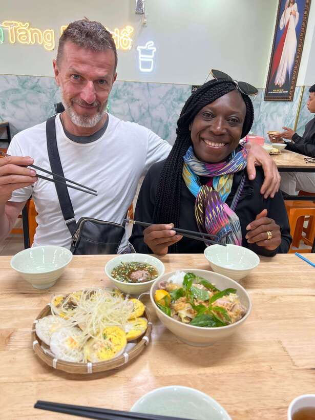 Ho Chi Minh Street Food Private Tour With Funny Guide - Nguyen Hue Street and the Saigon River