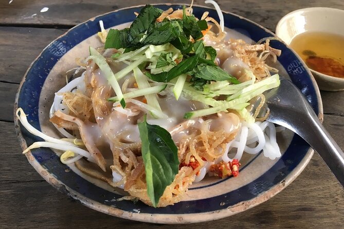 Ho Chi Minh Street Food Tour With Young Local (Safe & Authentic) - Ho Thi Ky Flower Market in 30 minutes