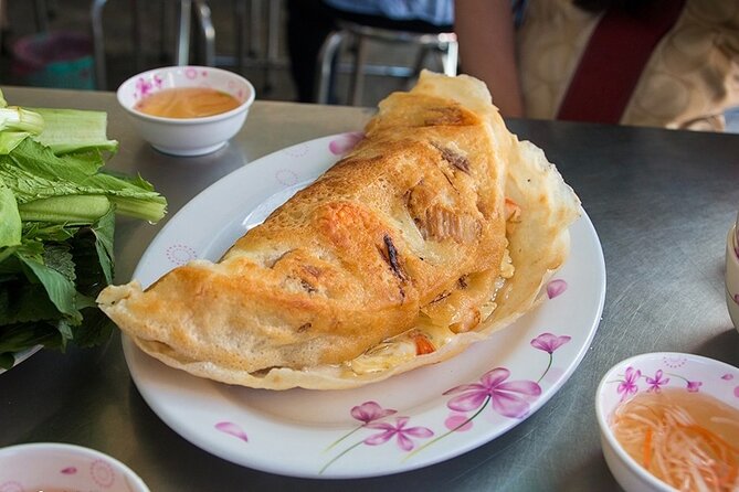 Ho Chi Minh Walking Street Food Tour (Safe & Fun) - What the guides add to the food