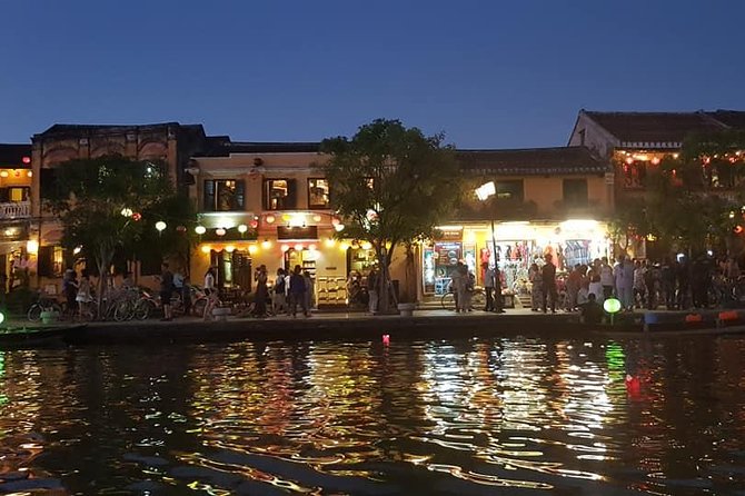 Hoi An Ancient City -Sampan Boat Ride- Night Market- Lanterns - Why the afternoon-to-night timing works