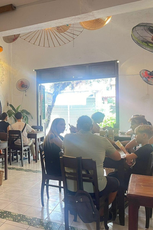 Hoi an food tour with 8 different street food tasting - Ending with banh flan, che chuoi, and cake