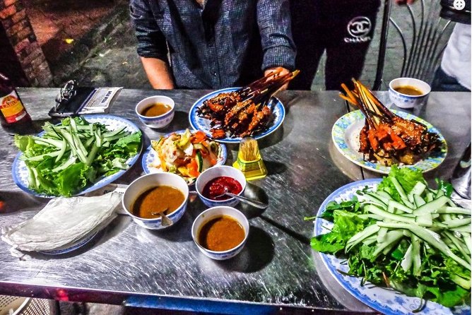 Hoi An Street Food Tour- Eat Like A Local - Ba Buoi chicken rice in the Ancient Town