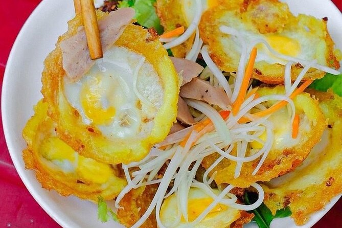 Hoi An Street Food Tour - Eat like a local - PRIVATE TOUR - Stop two: sizzling rice pancakes and wrap-and-roll barbecue