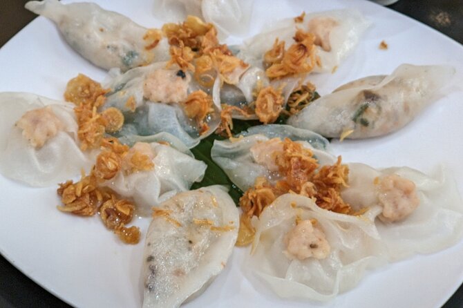 Hoi An Street Food Tour with a Real Foodie - Private Tour - White rose and wonton workshops