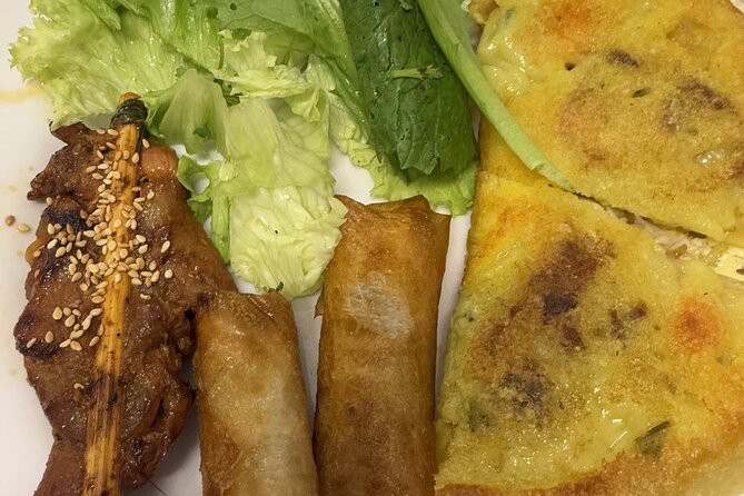 Hoi An Street Food Walking Tour with Local Foodies - Spring-roll rolling adds useful hands-on time