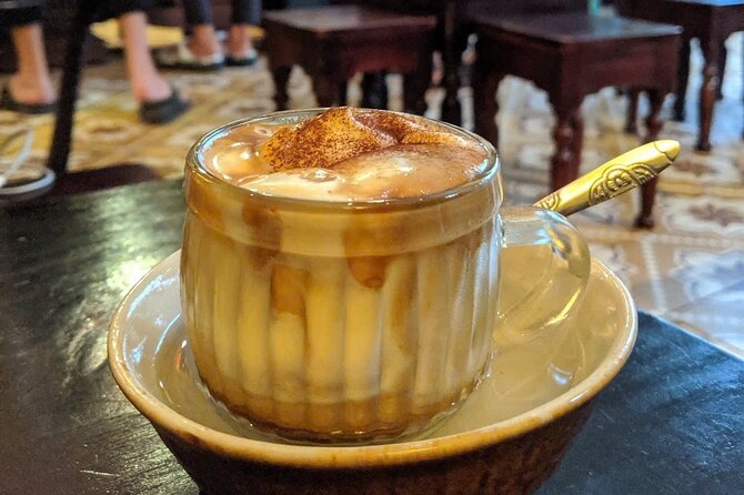 Hoi An Street Food Walking Tour with Local Foodies - Group size, timing, and walking comfort