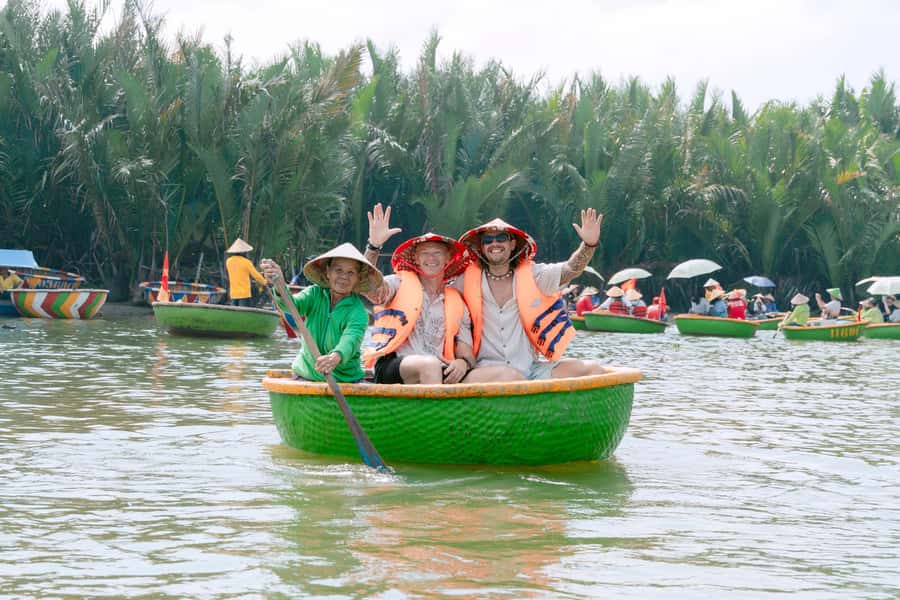 Hoi An: Unique Street Food Tour - Timing, walking, and comfort