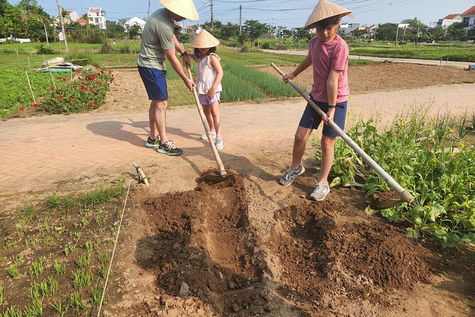 Hoi An Village Experience & Hoi An City Tour with Night Market - What the $128 price gives you