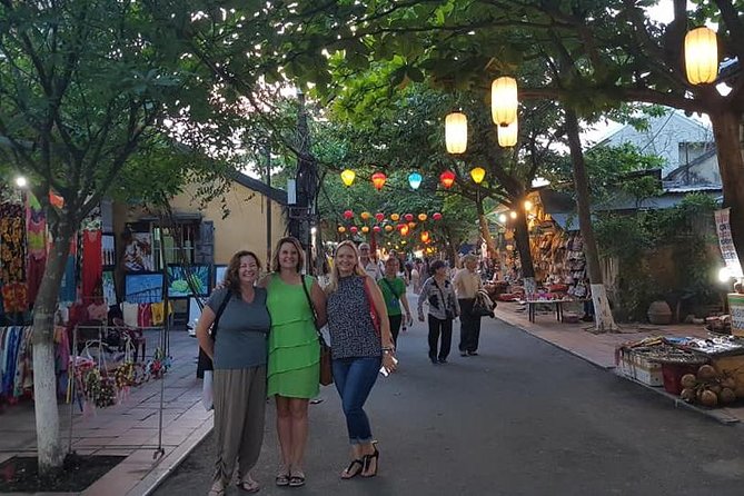 Hoi An Walking City Afternoon & Evening- Night Market- Boat ride - Who should book this Hoi An evening tour?