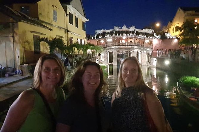 Hoi An Walking City Afternoon & Evening- Night Market- Boat ride - A short boat ride on the Hoai River