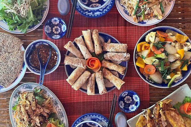 HoiAn Walking Tours Night market, Colourful Lanterns, Boat Ride - Night Market on Nguyen Hoang Street