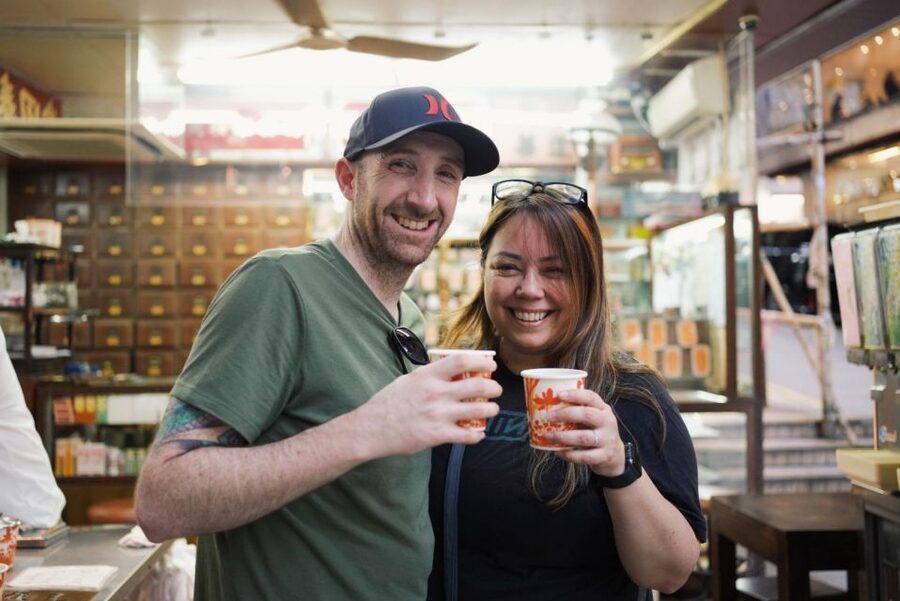 Hong Kong: Street Food Tour with Locals - Dim Sum and Wonton - Sun Yuen Restaurant and the meat course