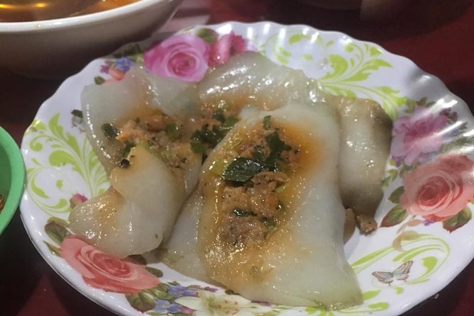 Hue Authentic Street Food tour - The guide shapes the whole evening