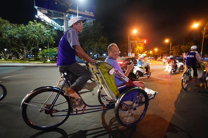Hue Night Street Food Safari By Cyclo - Nem lui and the hands-on way to eat it